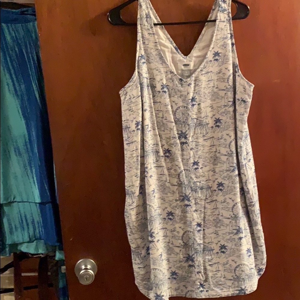 Sundress - Picture 2 of 4